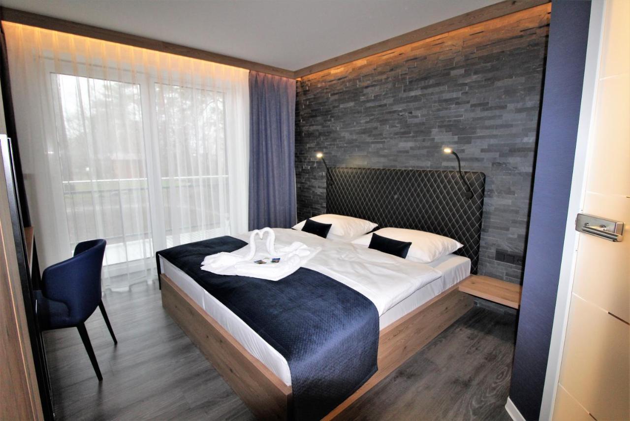 Art & Galerie Hotel Lenz Plauer See Fuenfseen Exteriör bild